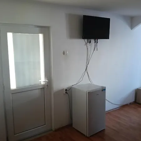 Casa De Vacanta Adi Casa de hóspedes Două Mai